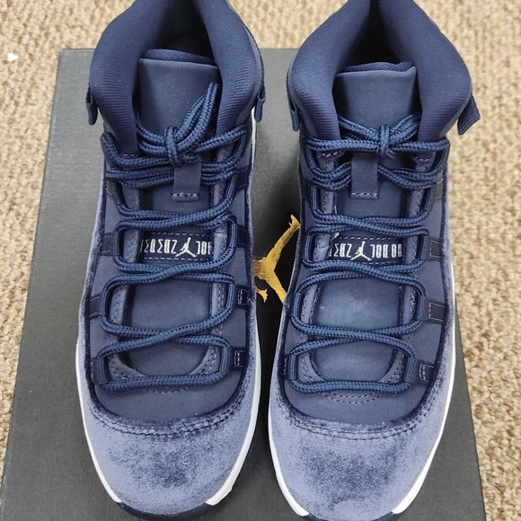 Air Jordan 11 Retro "Midnight Navy" - Picture 4 of 7